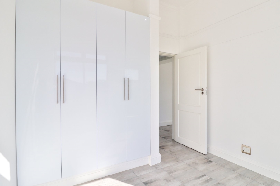 8 Bedroom Property for Sale in Reebok Western Cape